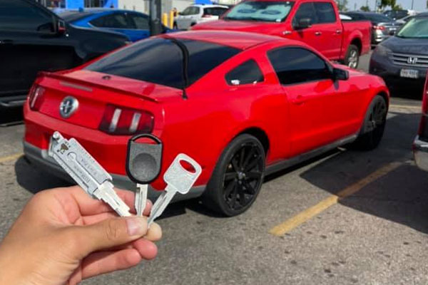 Common Car Key Issues: When to Call a Locksmith in Canutillo, TX